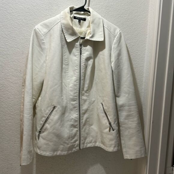 Baccini White Faux Leather Jacket Size large - Picture 1 of 11